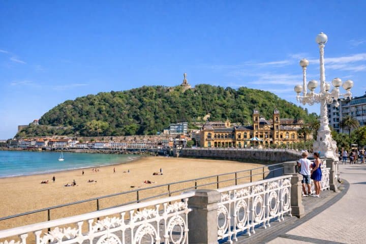 Tour Privado Personalizado a Pie en San Sebastián — foto 5