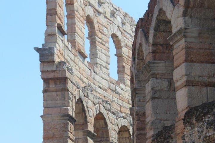 Tour en grupo reducido en Verona desde Abano T. y Montegrotto T.
