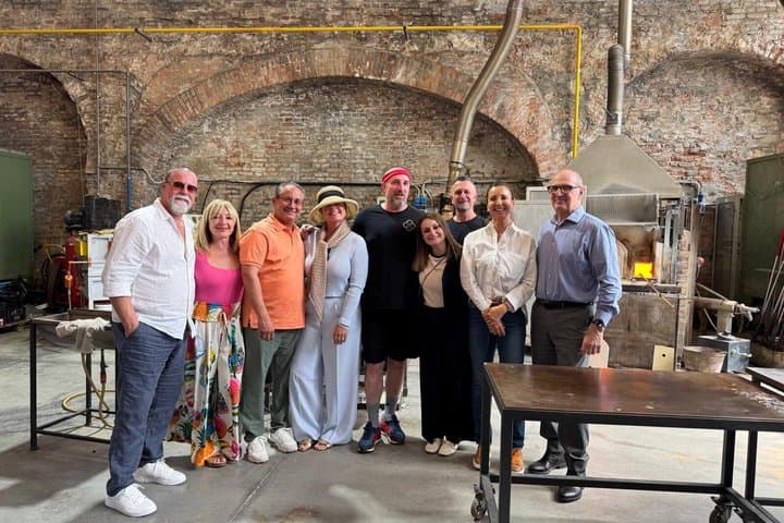 Esperienza di Lusso con Vetro di Murano: Taxi Acquatico Privato e Guida Locale — foto 4