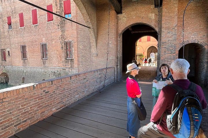 Excursión Privada de un Día a Ferrara desde Bolonia — foto 2