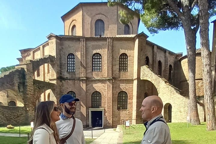 RAVENNA & PRANZO SULLA SPIAGGIA - Tour Privato di Un Giorno da Bologna
