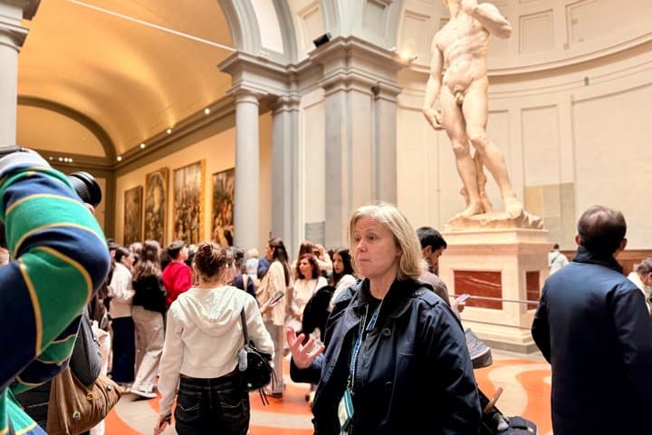 Uffizi y Accademia: Tour a Pie por el Duomo con Entrada Programada en Grupo Reducido — foto 4
