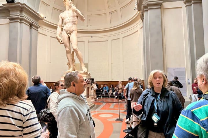 Uffizi y Accademia: Tour a Pie por el Duomo con Entrada Programada en Grupo Reducido