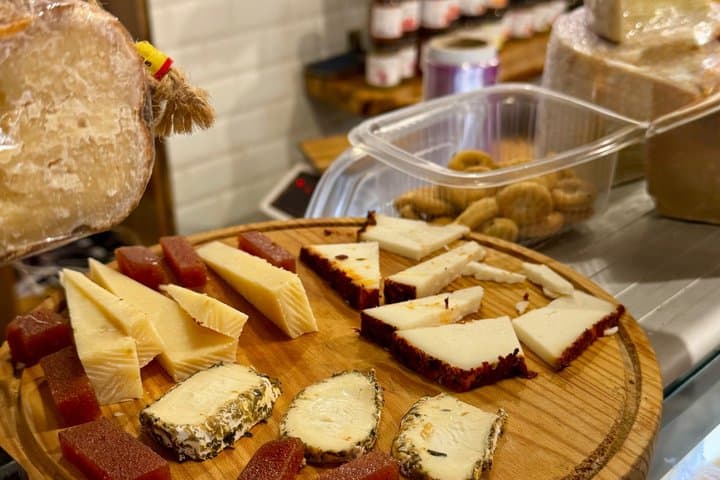 Granada Food Tour: Tapas, Getränke und lokale Köstlichkeiten — Foto 3