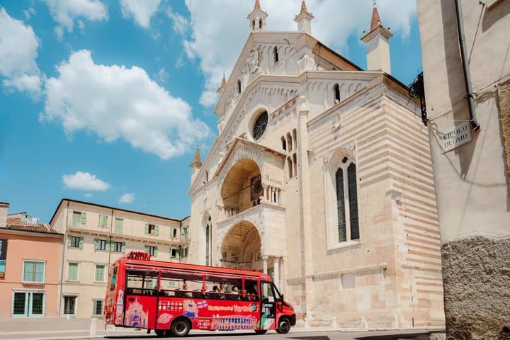 Tour in autobus hop-on hop-off a Verona — foto 3