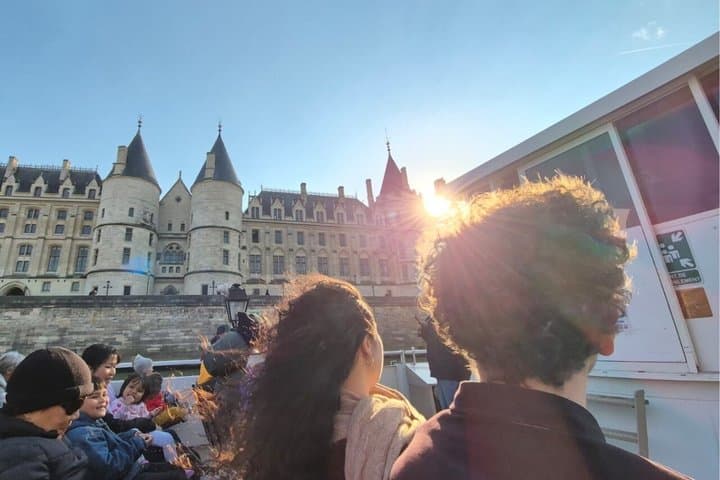 Crociere serali in Champagne sulla Senna a Parigi — foto 3