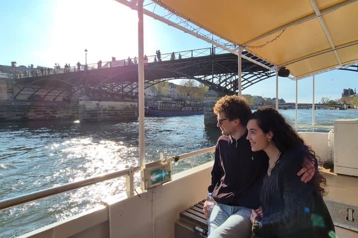 Seine-Rundfahrt mit Führung in Paris — Foto 4