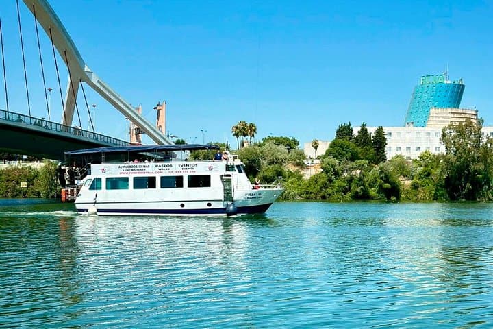 Bootsfahrt auf dem Guadalquivir in Sevilla
