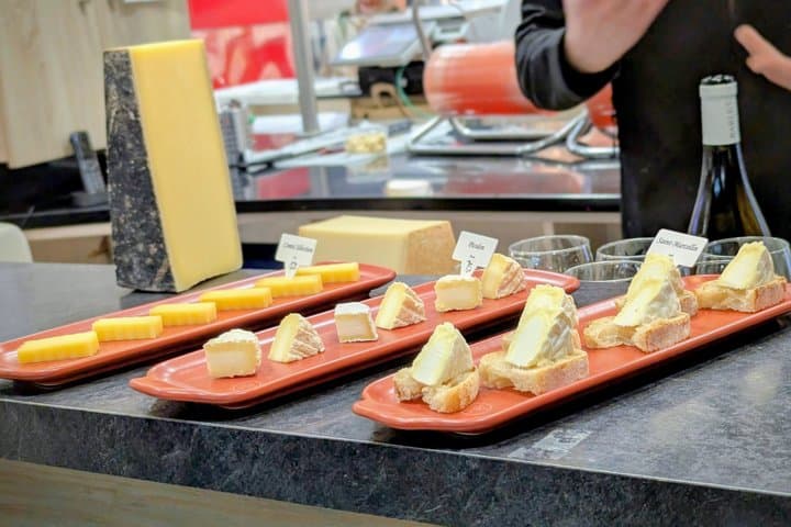 Halles de Lyon Paul Bocuse Verkostungs- und Mittagsessen-Tour — Foto 4