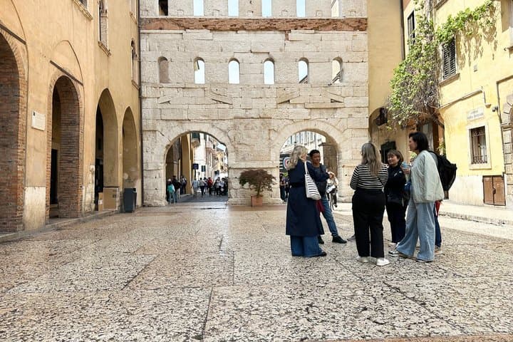 Tour a pie de Verona: Arena y Casa de Julieta — foto 3