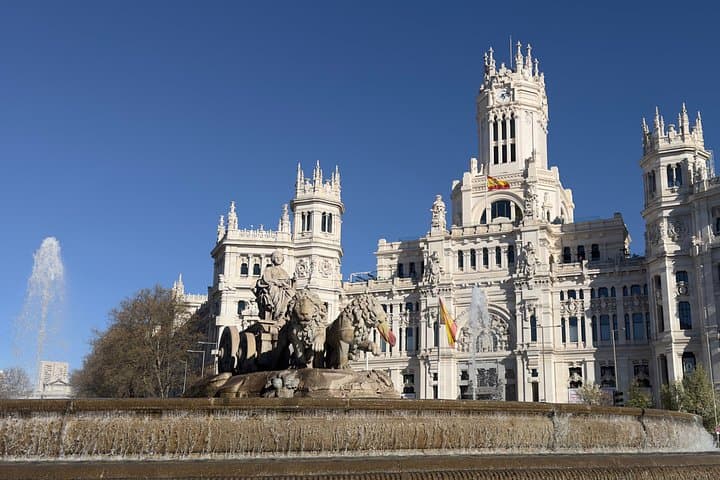 Tour in Tuk Tuk Elettrico di Madrid — foto 3