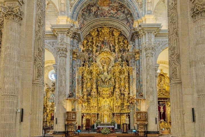 Visita Guiada a la Catedral de Sevilla y la Giralda con Entrada Reservada — foto 4