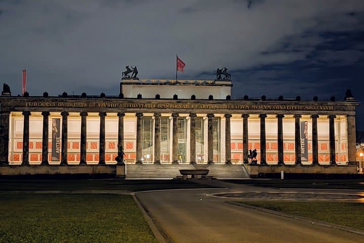 Tour a Piedi dei Monumenti Illuminati di Berlino — foto 5