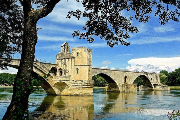 Tour Privado a Pie del Palacio de los Papas y el Puente de Avignon — foto 4