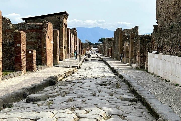 Von Amalfi: Pompeji Ruinen Tour mit Schnellzugangstickets