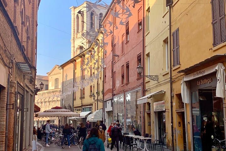 Excursión Privada de un Día a Ferrara desde Bolonia — foto 3