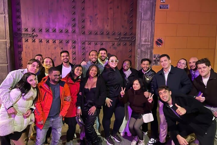 Pub Crawl Valencia: Bars, Free Shots & Club Entry — photo 4
