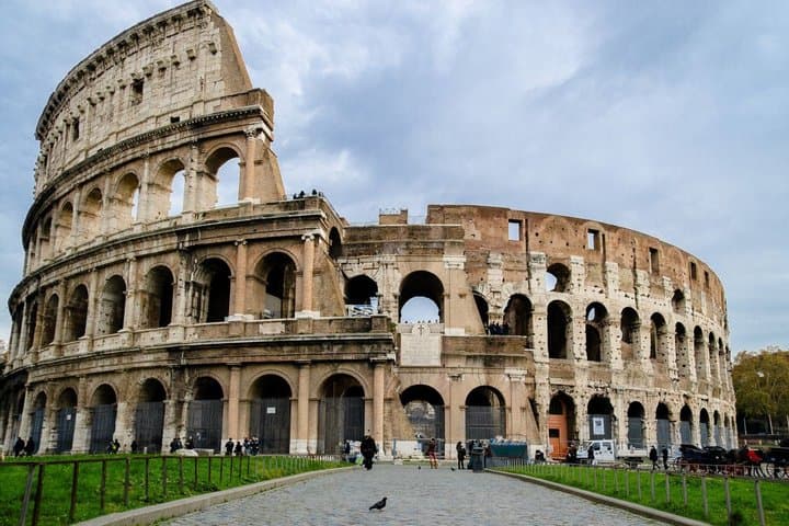 Visite Privée du Sol de l'Arène du Colisée et de la Rome Antique