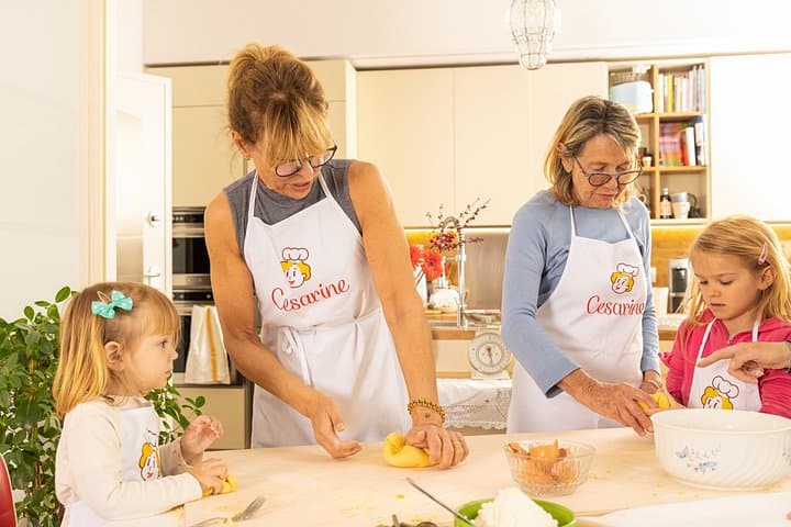 Private Pasta- und Tiramisu-Kurs bei einer Cesarina in Pisa