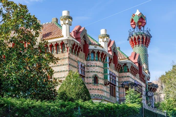 Gita di un giorno da Bilbao a Capricho de Gaudí, Santillana e Santander