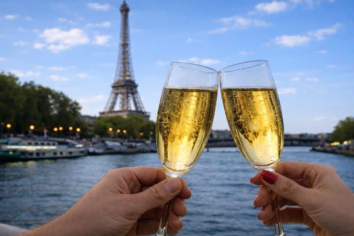 Crociere serali in Champagne sulla Senna a Parigi — foto 1