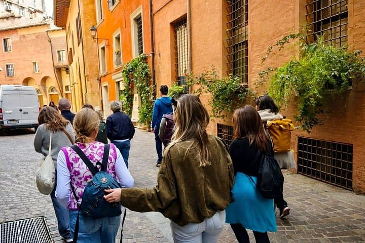Tour a Piedi di Bologna: Esplora Attrazioni Principali e Gemme Nascoste — foto 3