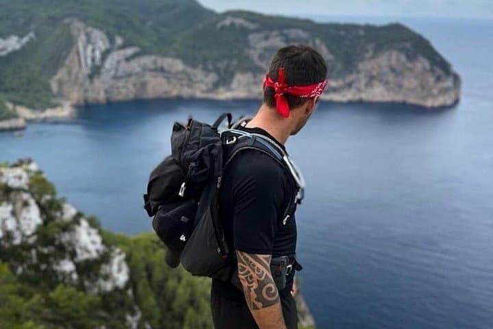 Escursione Selvaggia a Ibiza tra Calette Nascoste e Scogliere — foto 2