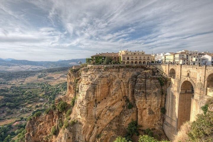 Trasferimento Privato da Málaga a Siviglia con sosta a Ronda — foto 5