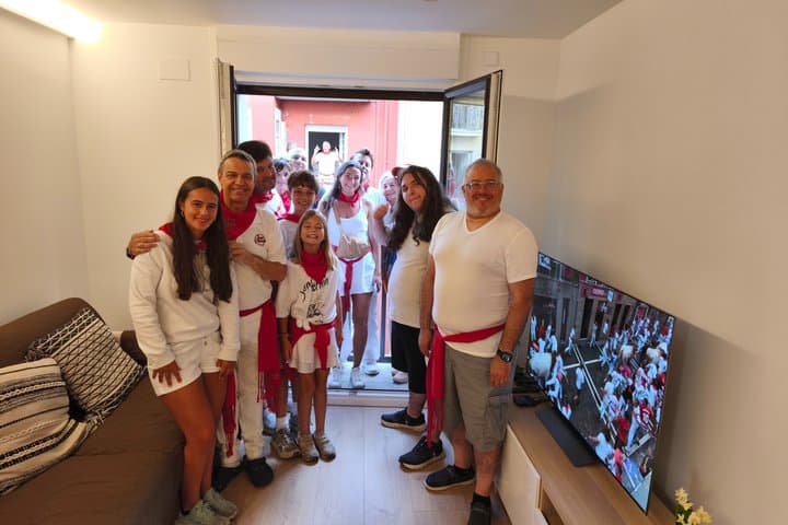 VIP San Fermin: Balcone Privato & Trasferimento di Lusso da San Sebastian — foto 3