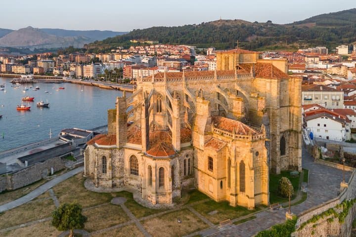 Tour a Santander, Castro Urdiales y Faro de Ajo desde Bilbao — foto 5