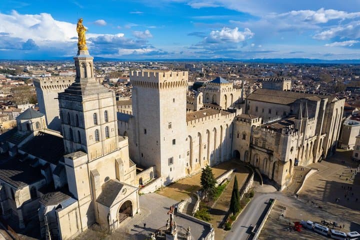 Private Tour: Avignon & Châteauneuf-du-Pape Weine von Marseille