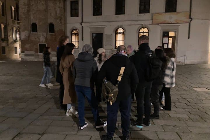 Tour delle Leggende di Venezia: Fantasmi, Crimini, Storie Oscure & Spritz — foto 5