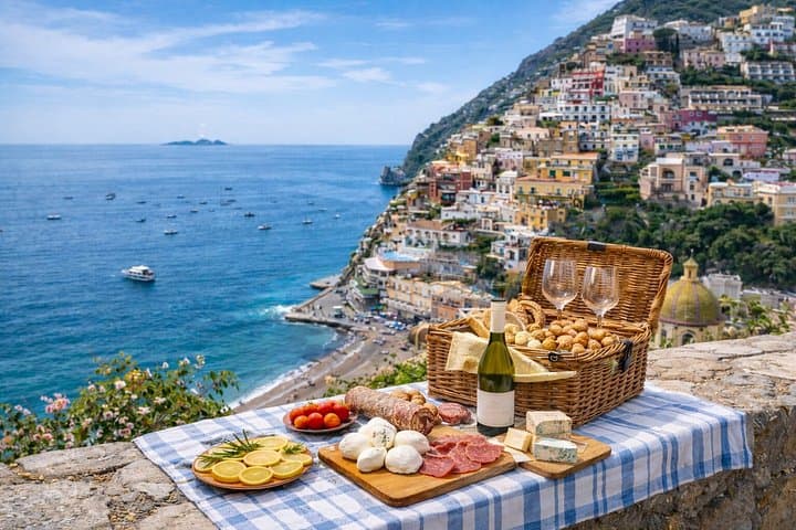 Picnic sulla Costiera Amalfitana con Vista Panoramica — foto 4
