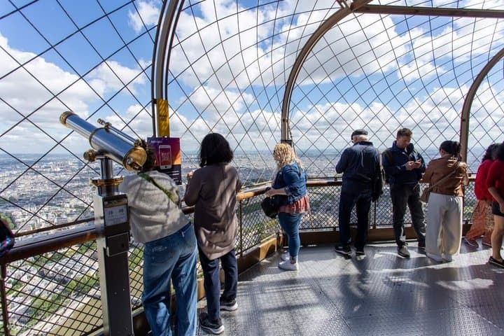 Tour en ascensor de la Torre Eiffel con opción de 2ª planta o cumbre — foto 3