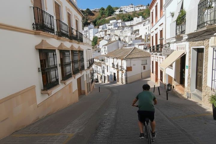 Aventura en bicicleta autoguiada de Ronda a Setenil