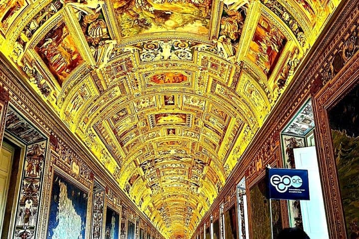 Vatican Museums &amp; Sistine Chapel Tour — photo 2