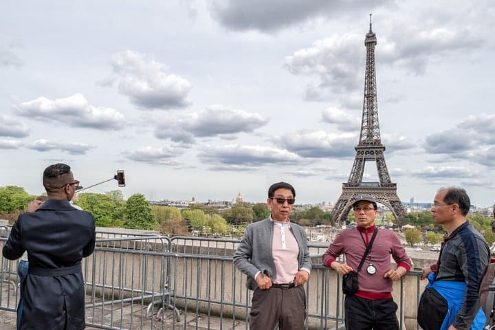 Accesso alla Torre Eiffel fino alla Sommità tramite Scale ed Ascensore — foto 5