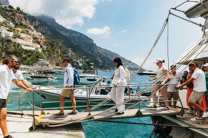 Tagesausflug von Rom nach Amalfi & Positano mit Küstenkreuzfahrt — Foto 5