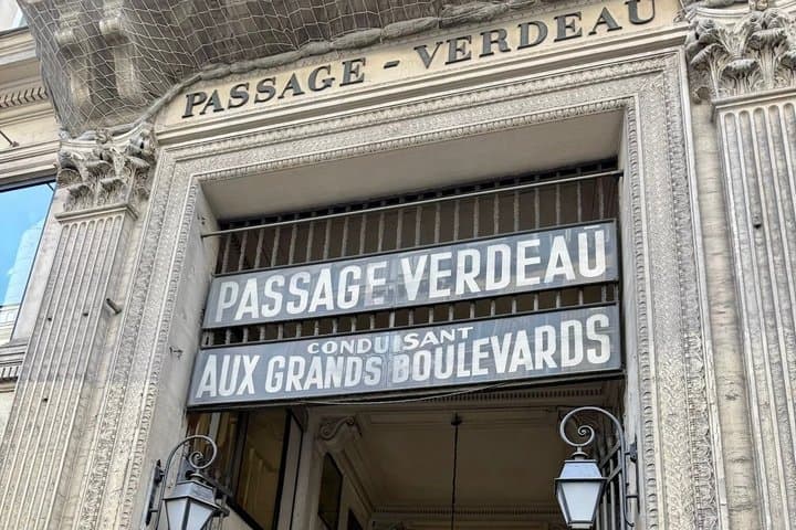Tesori Nascosti di Parigi: Passaggi Segreti e Scoperte Culinarie