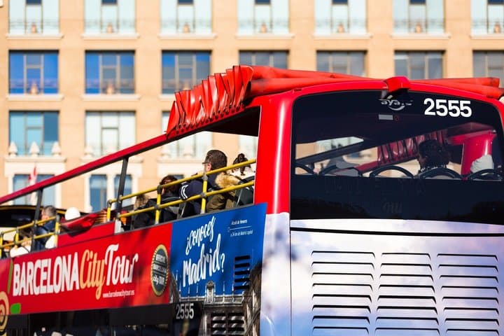 Tour por la ciudad de Barcelona en autobús turístico con opción de crucero en catamarán — foto 5