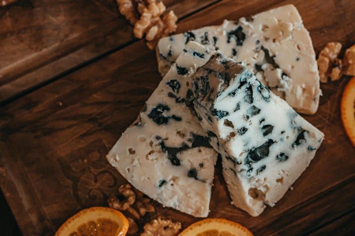 Esperienza di abbinamento di formaggi, cioccolato e vino a Lione — foto 4