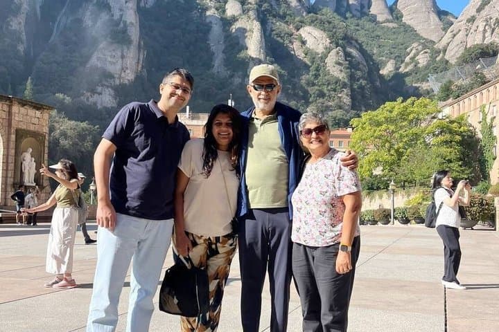 Visite Privée de Montserrat : Vierge Noire, Monastère & Dégustation — photo 3
