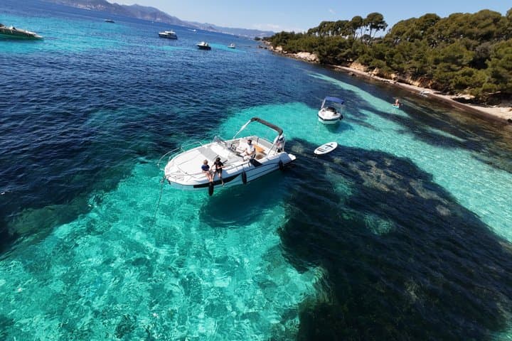 Tour Privato in Barca alle Isole di Lérins e alla Baia di Cannes — foto 2