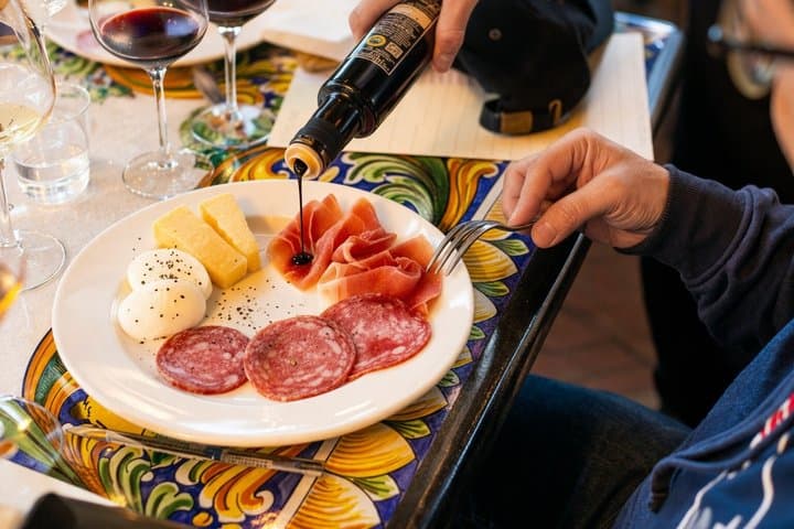 Chianti-Weintour mit Verkostungen & San Gimignano von Florenz — Foto 3