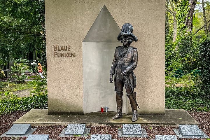 Tour del Cementerio Melaten, la Ciudad de los Muertos de Colonia en inglés — foto 5