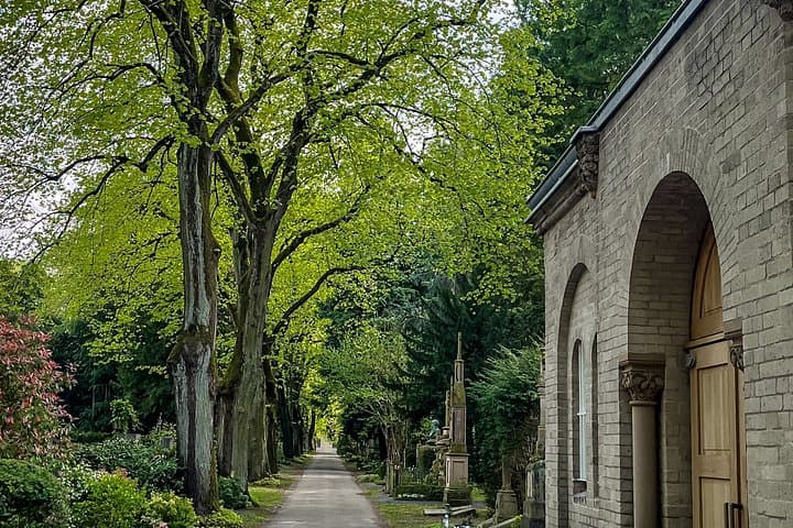 Tour del Cementerio Melaten, la Ciudad de los Muertos de Colonia en inglés — foto 4