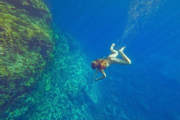 Excursion côtière à la Grotte de la Lumière avec baignade à Ibiza — photo 4