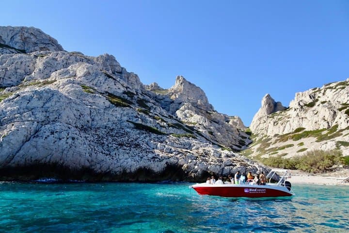 Bootstour in den Calanques mit Schwimmen — Foto 5