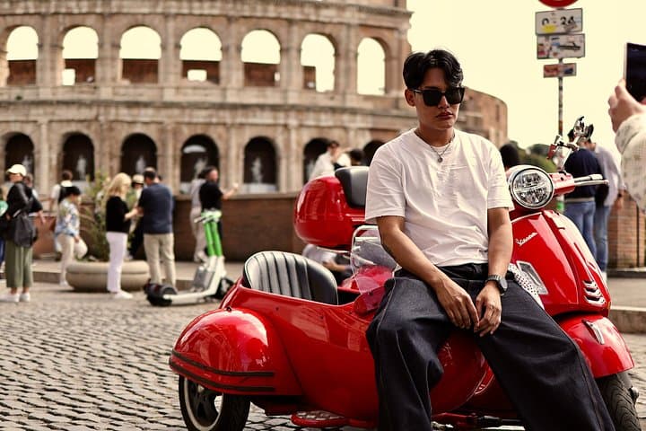 Vespa-Seitenwagen-Tour in Rom — Foto 3