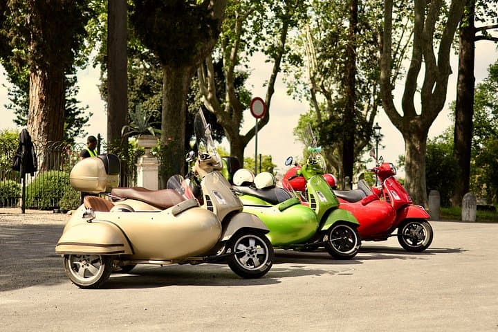 Vespa-Seitenwagen-Tour in Rom — Foto 4
